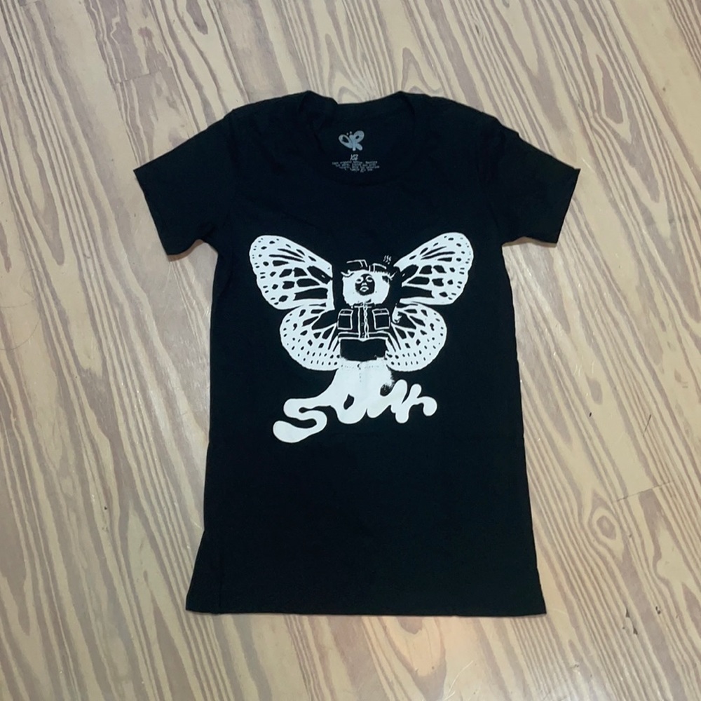 olivia rodrigo sour merchandise limited edition black xs tee
